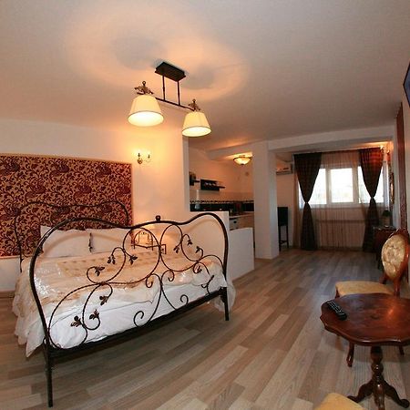 Studio Clasic Galaţi Quarto foto